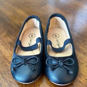 NEW toddler flats